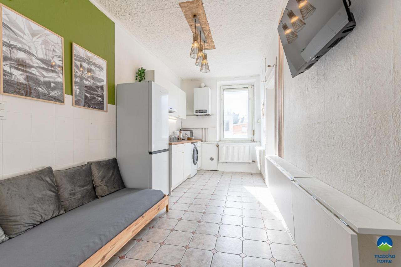 3 Appts - 3 A 7 Lits - Parfait 6 A 10 Pers - Max 26 Pers - 1 Immeuble - Convivialite, Rentabilite ------ English - 3 Apts - 3 To 7 Beds - Ideal For 6 To 10 Guests - Up To 26 - Same Building - Friendly, Flexible Hettange-Grande Exterior photo