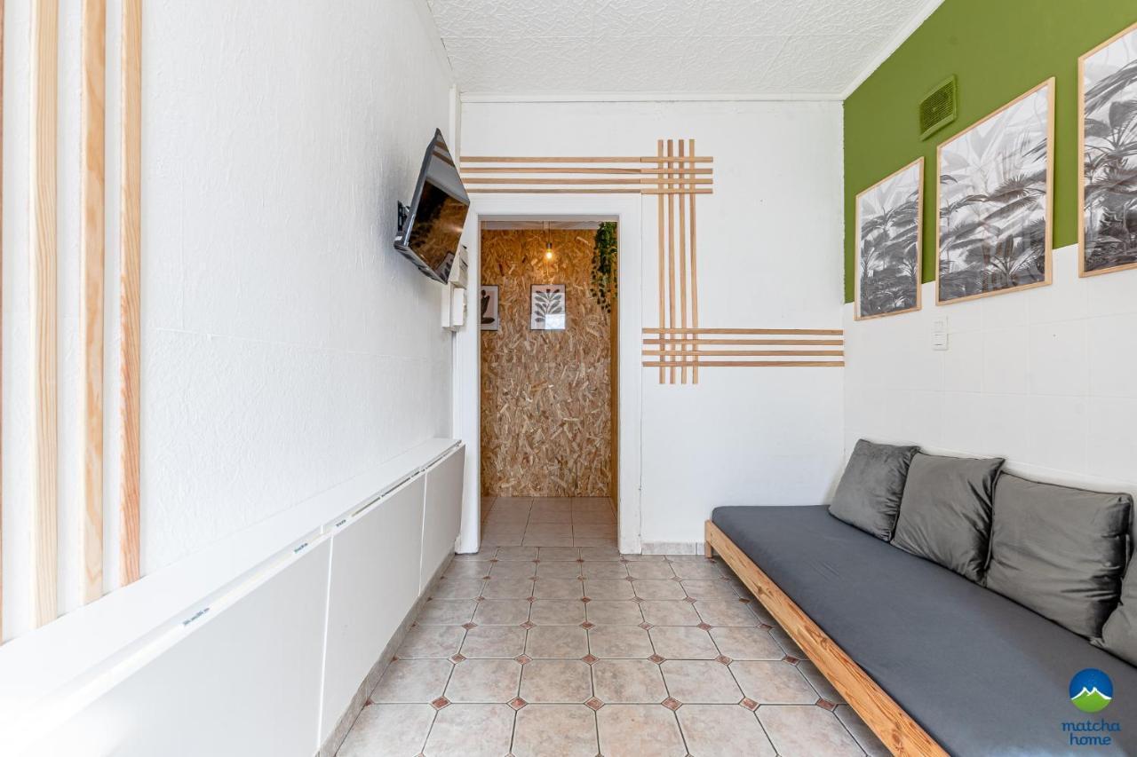 3 Appts - 3 A 7 Lits - Parfait 6 A 10 Pers - Max 26 Pers - 1 Immeuble - Convivialite, Rentabilite ------ English - 3 Apts - 3 To 7 Beds - Ideal For 6 To 10 Guests - Up To 26 - Same Building - Friendly, Flexible Hettange-Grande Exterior photo