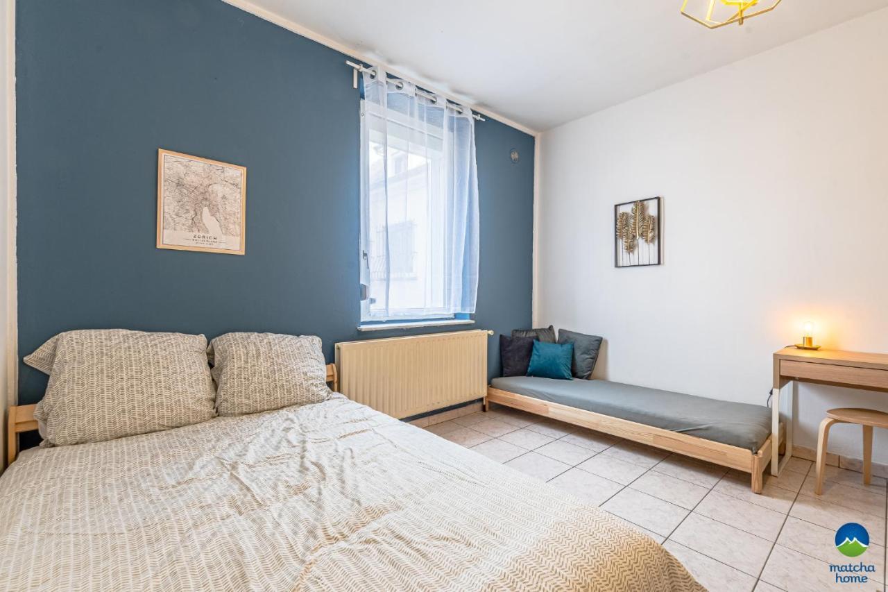 3 Appts - 3 A 7 Lits - Parfait 6 A 10 Pers - Max 26 Pers - 1 Immeuble - Convivialite, Rentabilite ------ English - 3 Apts - 3 To 7 Beds - Ideal For 6 To 10 Guests - Up To 26 - Same Building - Friendly, Flexible Hettange-Grande Exterior photo