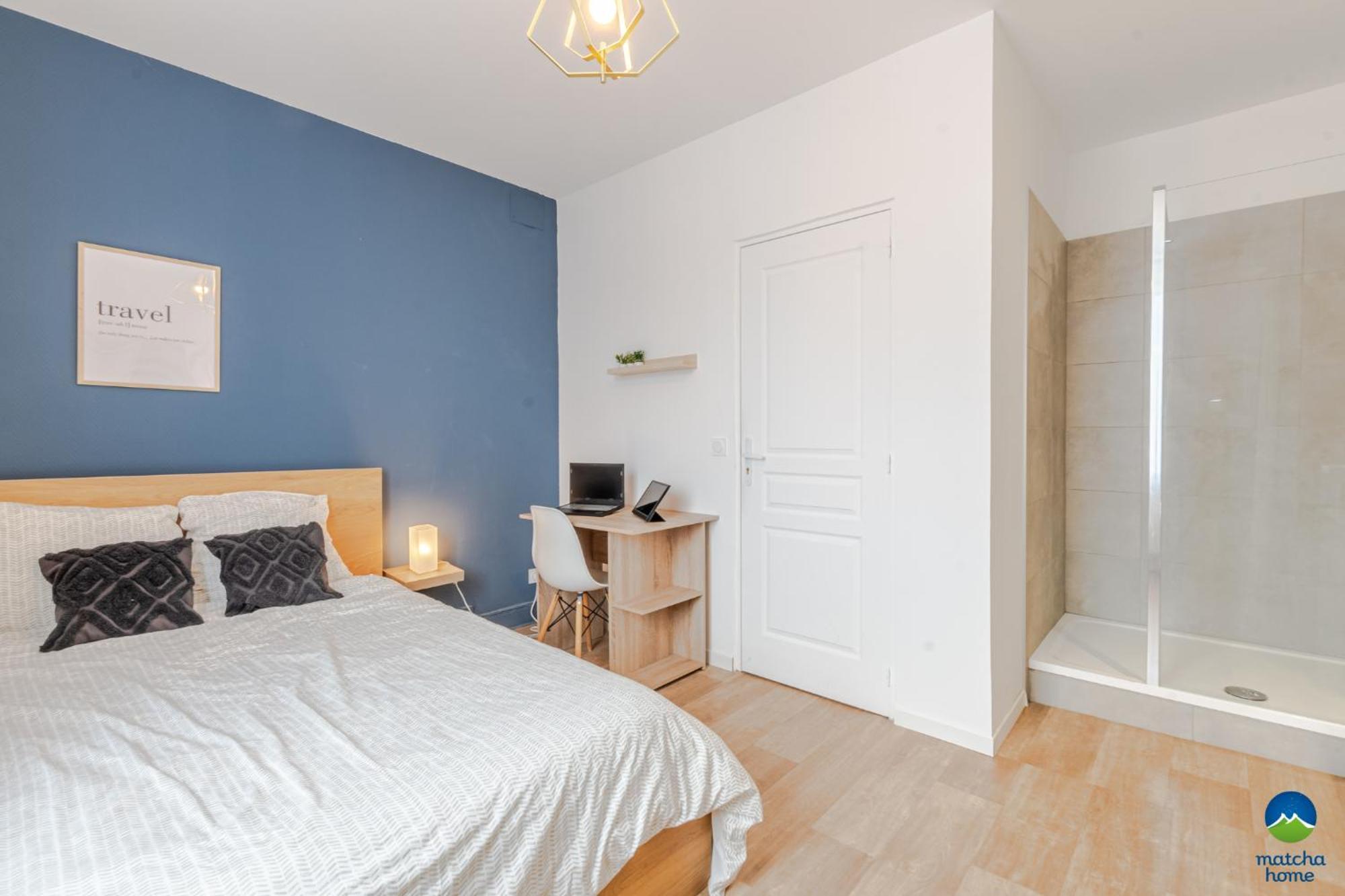 3 Appts - 3 A 7 Lits - Parfait 6 A 10 Pers - Max 26 Pers - 1 Immeuble - Convivialite, Rentabilite ------ English - 3 Apts - 3 To 7 Beds - Ideal For 6 To 10 Guests - Up To 26 - Same Building - Friendly, Flexible Hettange-Grande Exterior photo