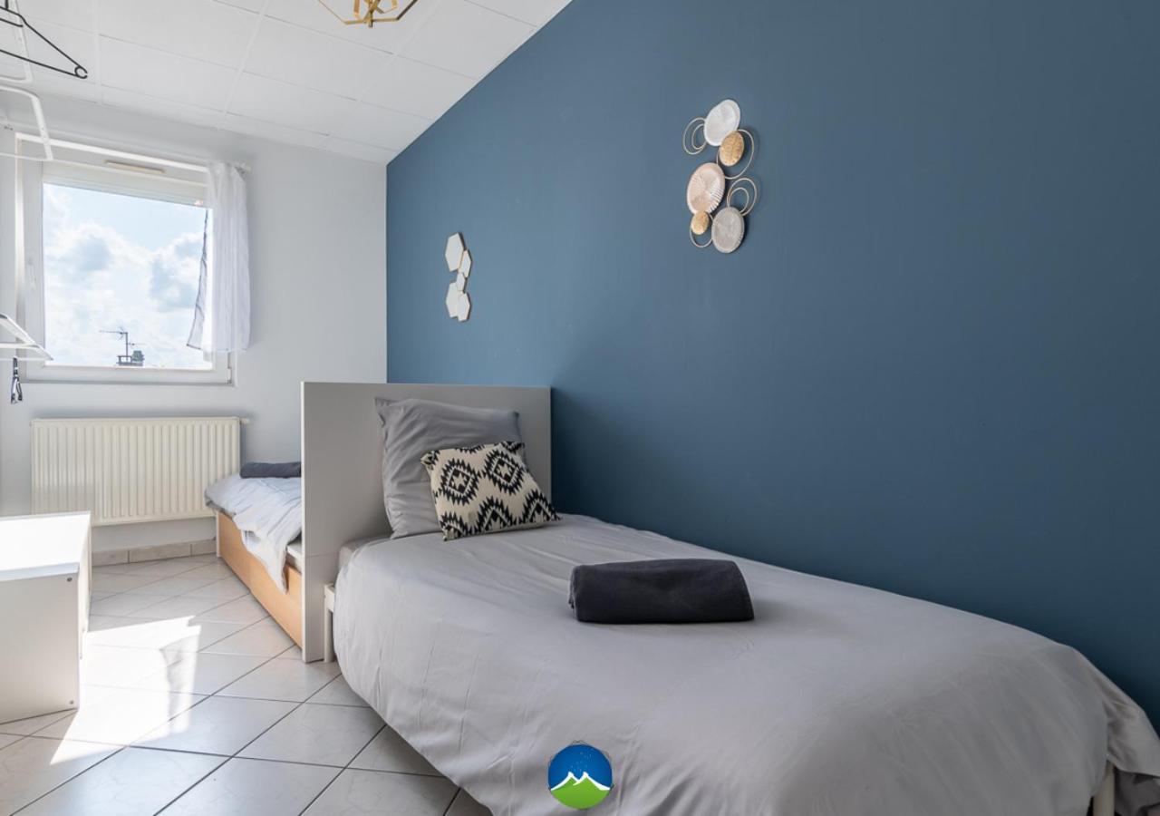 3 Appts - 3 A 7 Lits - Parfait 6 A 10 Pers - Max 26 Pers - 1 Immeuble - Convivialite, Rentabilite ------ English - 3 Apts - 3 To 7 Beds - Ideal For 6 To 10 Guests - Up To 26 - Same Building - Friendly, Flexible Hettange-Grande Exterior photo