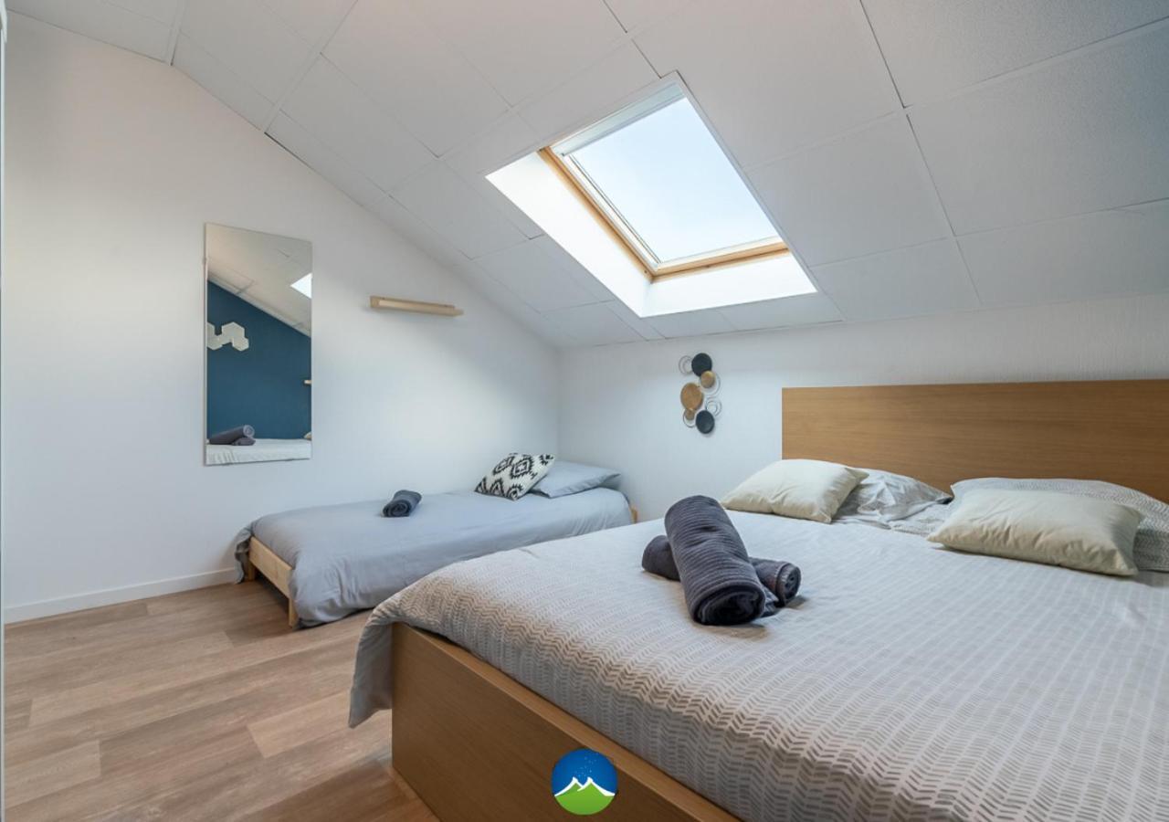 3 Appts - 3 A 7 Lits - Parfait 6 A 10 Pers - Max 26 Pers - 1 Immeuble - Convivialite, Rentabilite ------ English - 3 Apts - 3 To 7 Beds - Ideal For 6 To 10 Guests - Up To 26 - Same Building - Friendly, Flexible Hettange-Grande Exterior photo