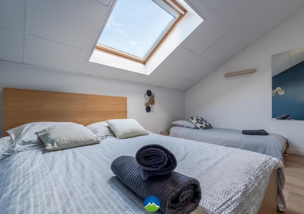 3 Appts - 3 A 7 Lits - Parfait 6 A 10 Pers - Max 26 Pers - 1 Immeuble - Convivialite, Rentabilite ------ English - 3 Apts - 3 To 7 Beds - Ideal For 6 To 10 Guests - Up To 26 - Same Building - Friendly, Flexible Hettange-Grande Exterior photo